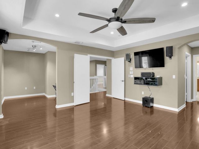 Продажа дома по адресу 4540 Highgate Drive - фото 6810651