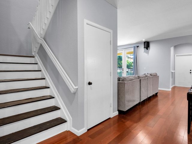 Продажа дома по адресу 4540 Highgate Drive - фото 6810655