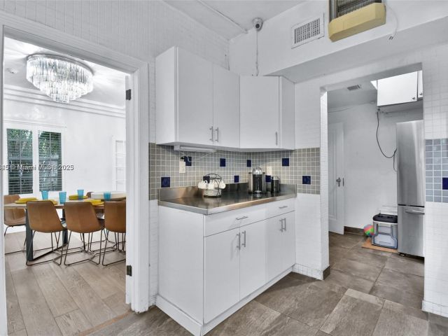 Продажа дома по адресу 1018 Jefferson Ave - фото 7469330