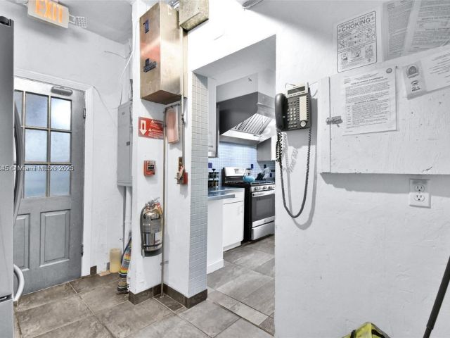 Продажа дома по адресу 1018 Jefferson Ave - фото 7469333