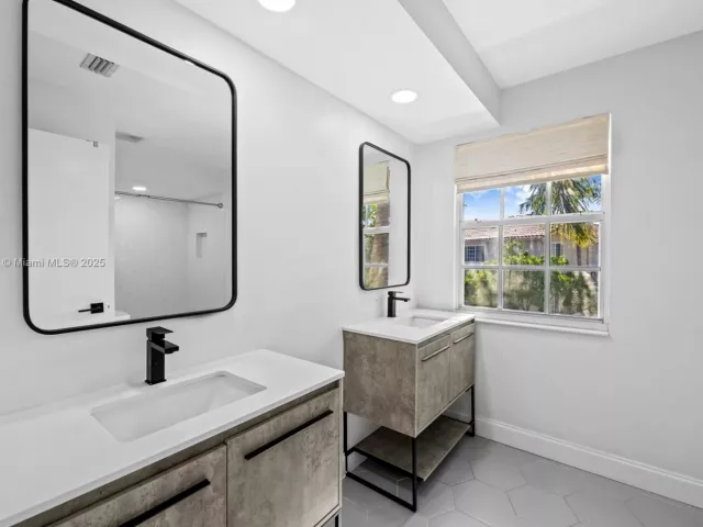 Продажа дома по адресу 10997 Long Boat Dr - фото 7450907