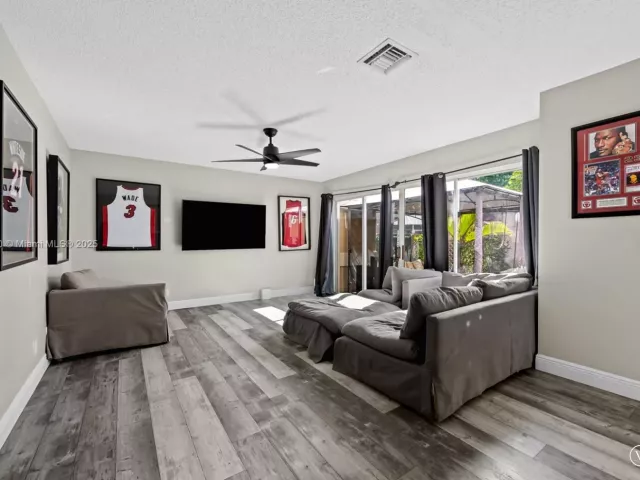 Продажа дома по адресу 10997 Long Boat Dr - фото 7450899