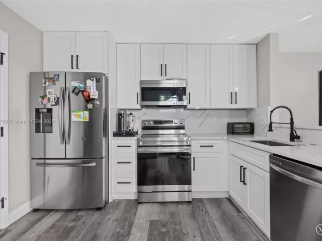 Продажа дома по адресу 10997 Long Boat Dr - фото 7450901