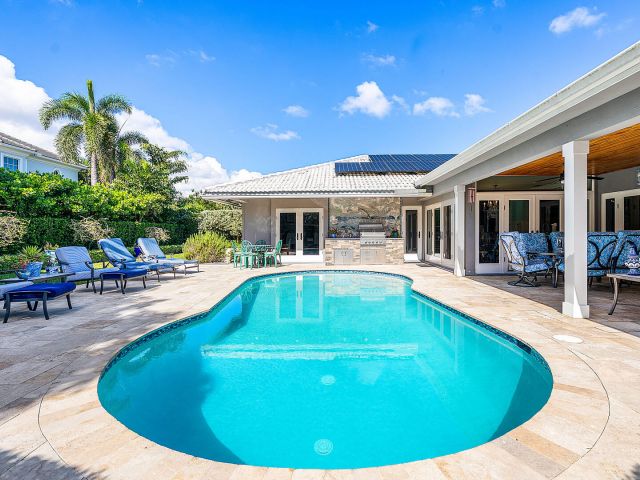 Продажа дома по адресу 2177 Areca Palm Road - фото 6854449