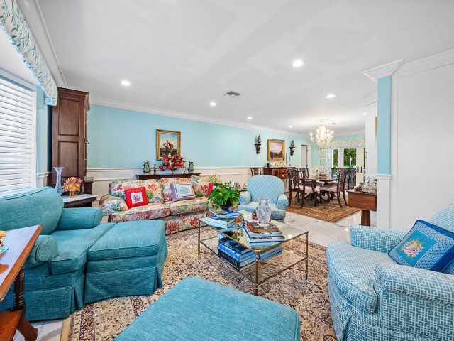 Продажа дома по адресу 2177 Areca Palm Road - фото 6854455