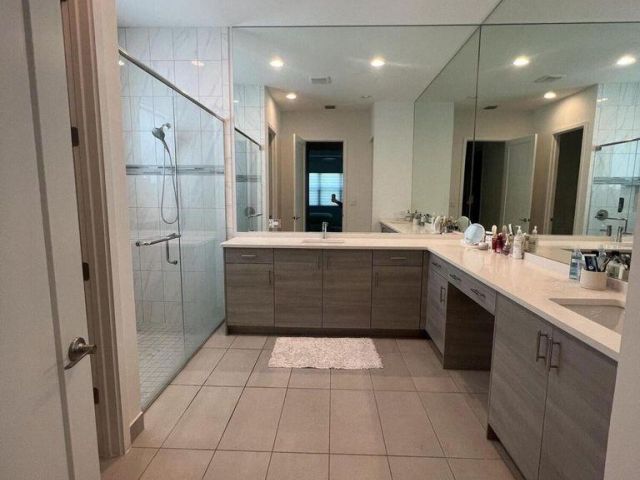 Дом в аренду по адресу 17534 Rainstream Road - фото 6814274