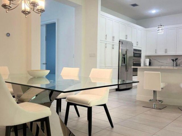 Дом в аренду по адресу 17534 Rainstream Road - фото 6814279