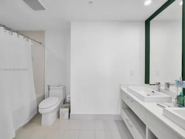 Продажа квартиры #3909 - фото 6813447