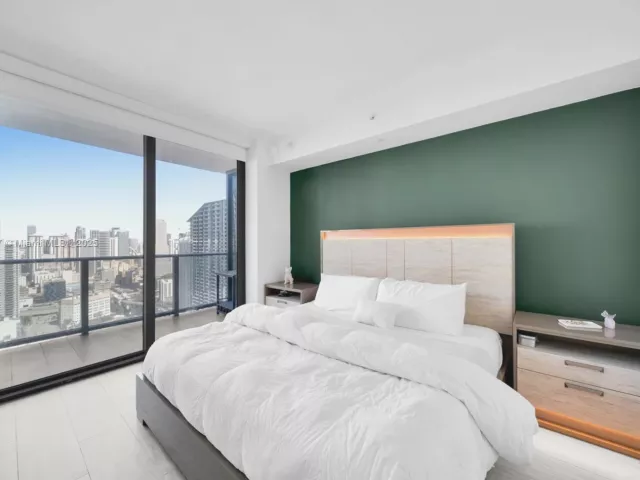 Продажа квартиры #3909 - фото 6813452