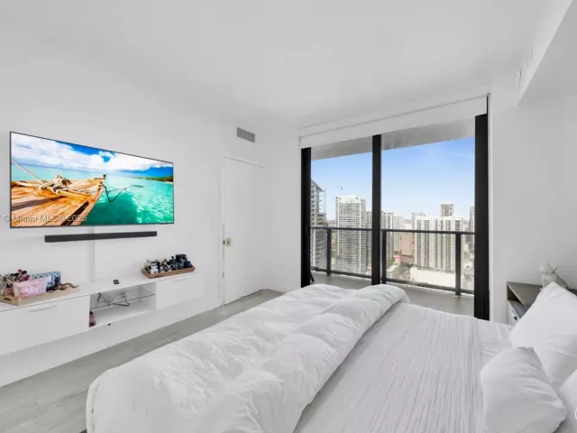 Продажа квартиры #3909 - фото 6813454