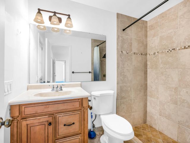 Дом в аренду по адресу 10905 Eureka Street - фото 6830525