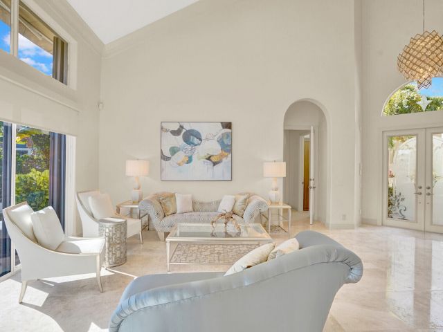 Продажа дома по адресу 6654 Grande Orchid Way - фото 6816658