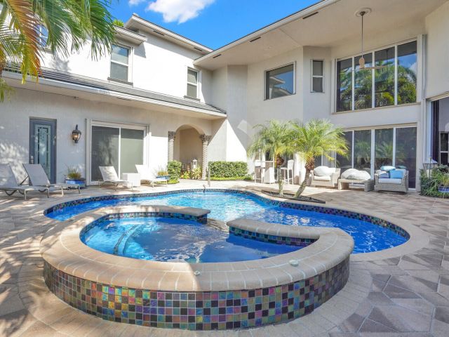 Продажа дома по адресу 6654 Grande Orchid Way - фото 6816663