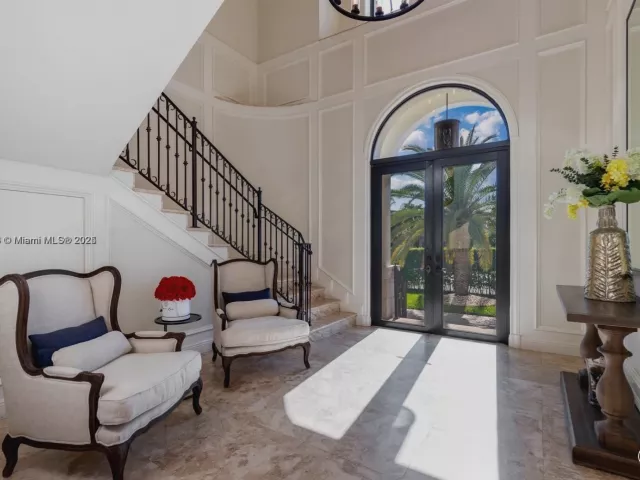 Дом в аренду по адресу 16433 NE 31st Ave - фото 6815267