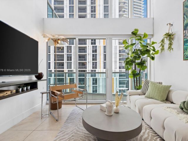 Продажа квартиры #510 - фото 7490723