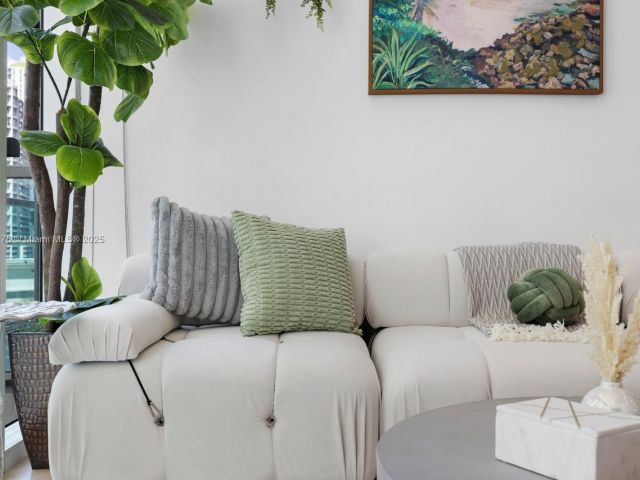 Продажа квартиры #510 - фото 7490729