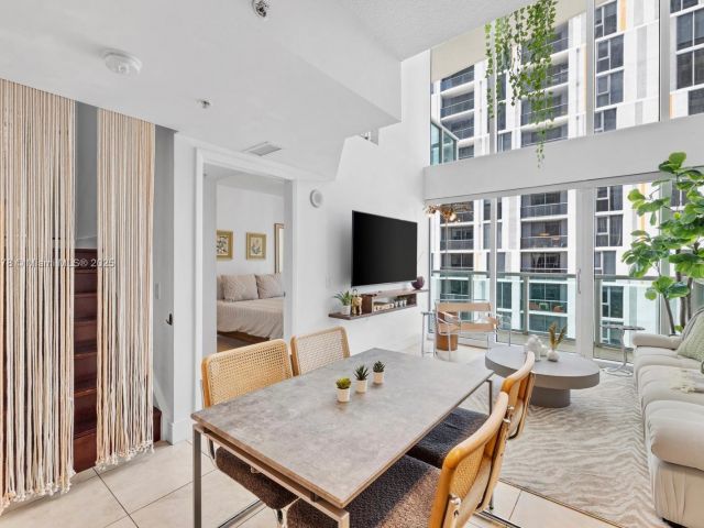 Продажа квартиры #510 - фото 7490735