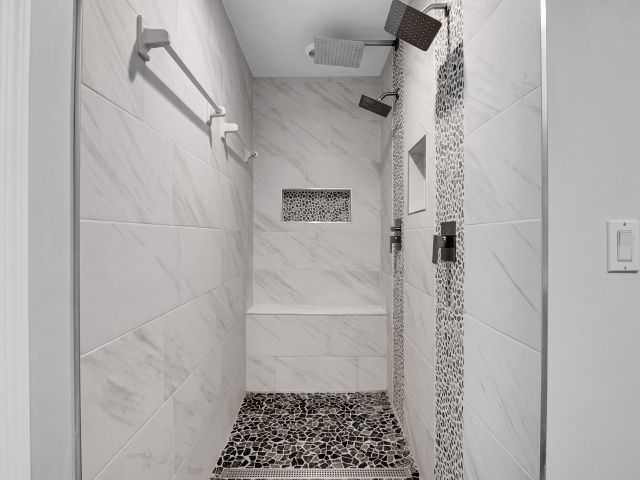 Продажа дома по адресу 1560 SW 16th Street - фото 6816048