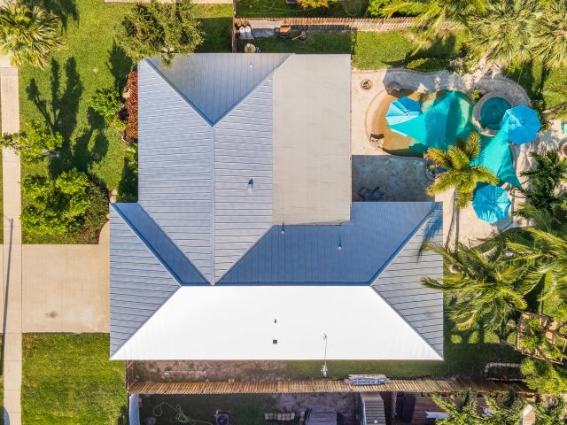 Продажа дома по адресу 1560 SW 16th Street - фото 6816061