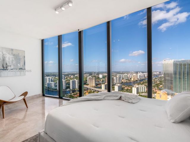 Продажа квартиры #5105 - фото 6836390