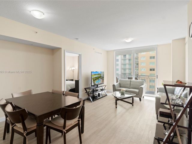 Квартира в аренду номер705W - фото 7502448