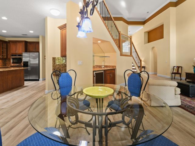 Продажа дома по адресу 9863 Royal Cardigan Way - фото 6816032