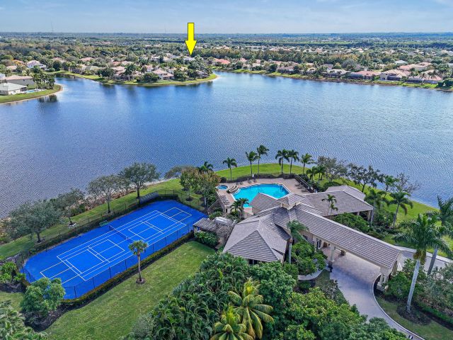 Продажа дома по адресу 9863 Royal Cardigan Way - фото 6816042