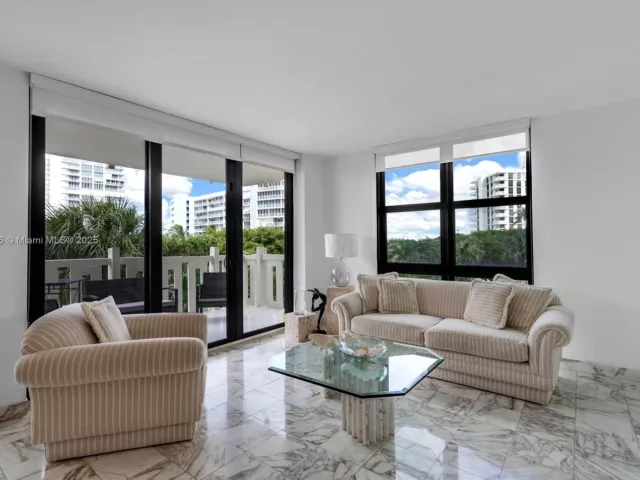 Квартира в аренду номерE302 - фото 6833987