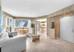 Квартира #906