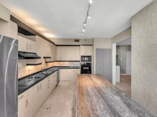 Продажа квартиры #906 - фото 6817315