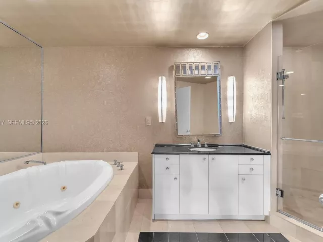 Продажа квартиры #906 - фото 6817309