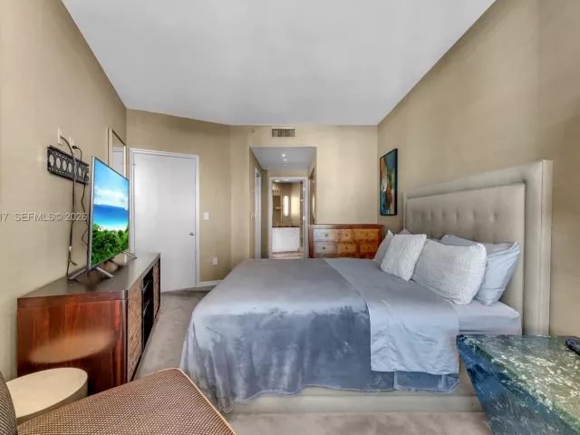 Продажа квартиры #906 - фото 6817311