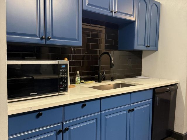 Дом в аренду по адресу 1389 Pines Lane - фото 6830024