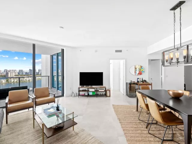 Продажа квартиры #2103 - фото 6851630