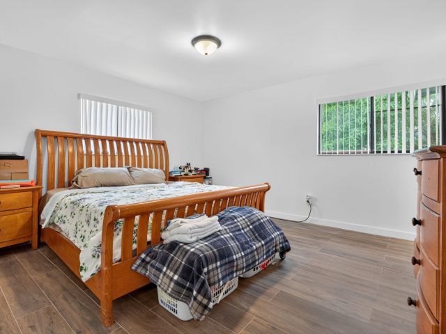 Продажа дома по адресу 20130 NW 34th Court - фото 6818124