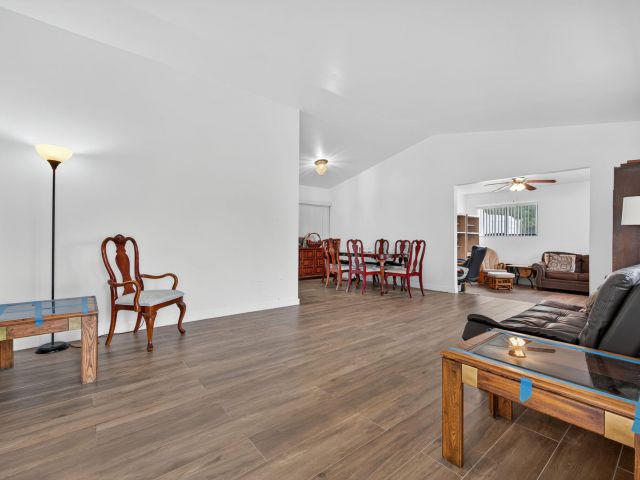 Продажа дома по адресу 20130 NW 34th Court - фото 6818138