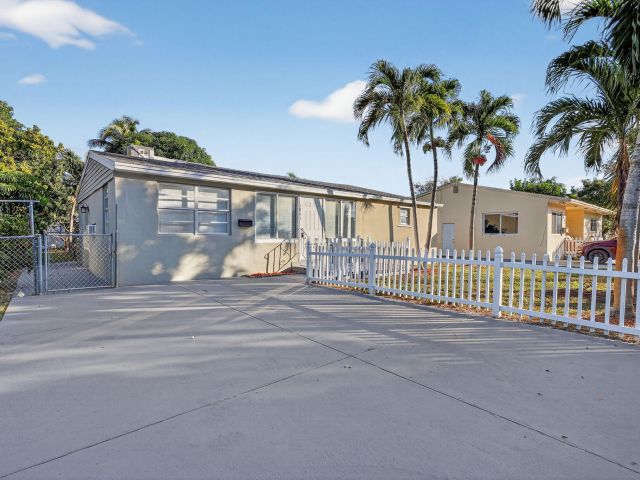 Продажа дома по адресу 1941 Taft Street - фото 6831267