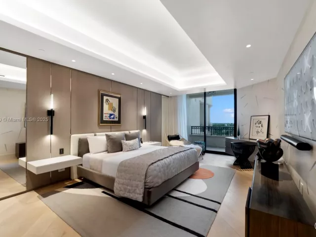 Продажа квартиры #6864 - фото 6822905