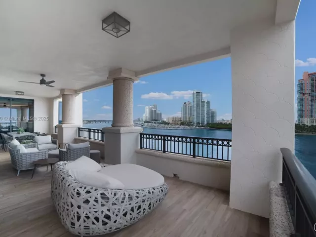 Продажа квартиры #6864 - фото 6822911