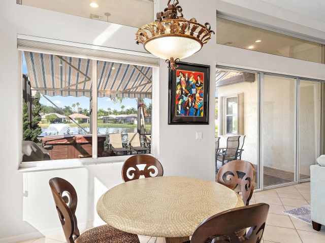 Продажа дома по адресу 10911 Grande Boulevard - фото 6830122