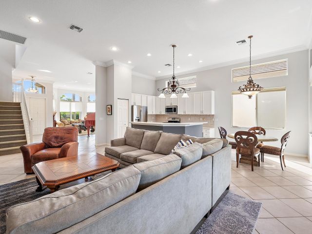 Продажа дома по адресу 10911 Grande Boulevard - фото 6830124