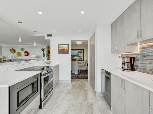 Продажа квартиры #12B - фото 6818239