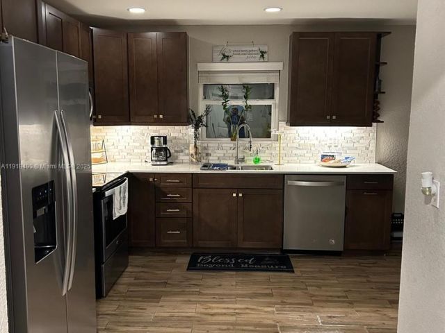 Дом в аренду по адресу 5289 N Andrews Ave - фото 7439379