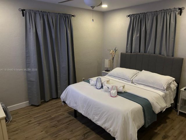 Дом в аренду по адресу 5289 N Andrews Ave - фото 7439383