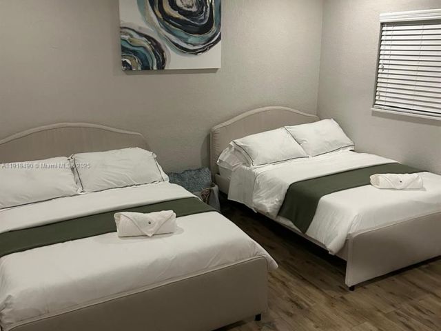 Дом в аренду по адресу 5289 N Andrews Ave - фото 7439384