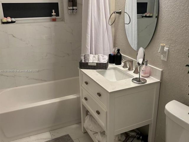 Дом в аренду по адресу 5289 N Andrews Ave - фото 7439385