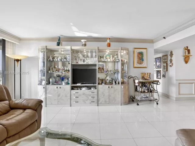 Продажа квартиры #602 - фото 6817771