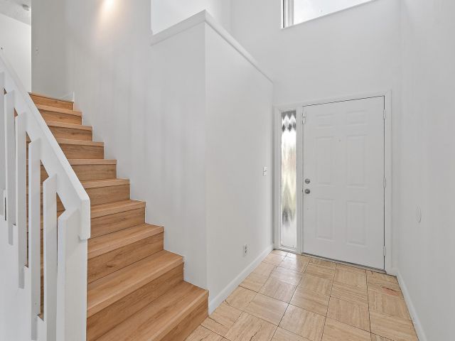 Дом в аренду по адресу 4631 Brook Drive - фото 6830050