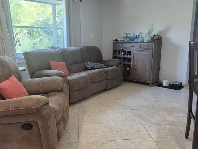 Продажа дома по адресу 13706 44th Place N - фото 6853090