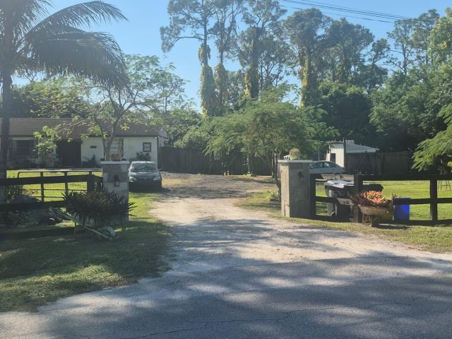 Продажа дома по адресу 13706 44th Place N - фото 6853098